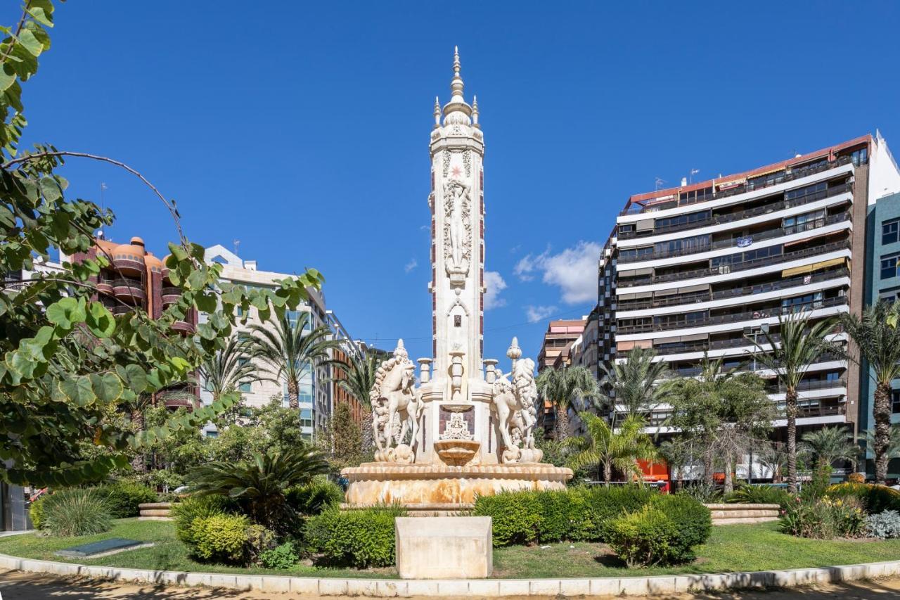 Beach Suite, City & Mountain View Alicante Eksteriør bilde